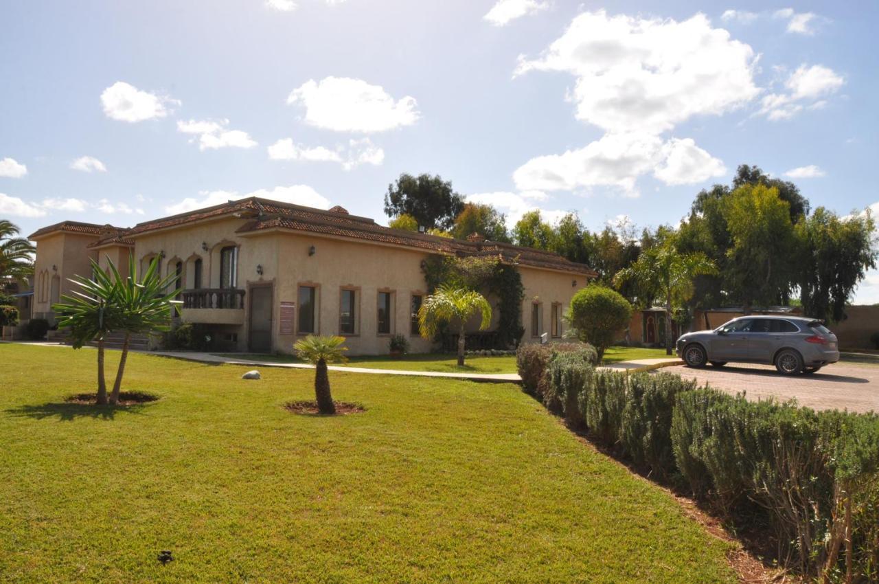 Gite Nadia Dar Ben Abdallah Ben Dehbi Bagian luar foto